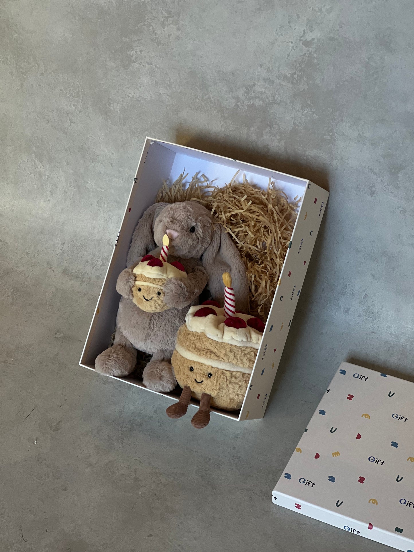 【現貨】JellyCat Birthday Gift Box Duo生日禮物禮盒(含紙袋)