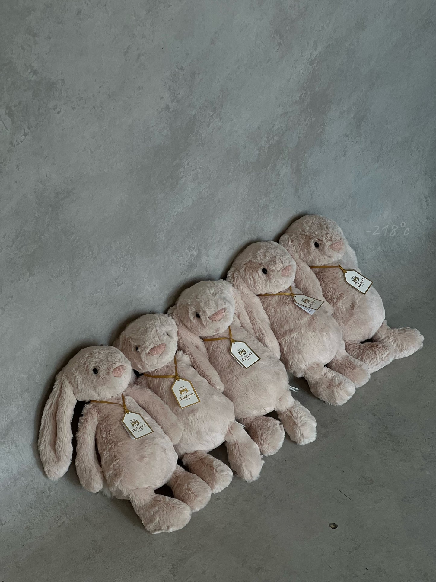 【現貨】
JELLYCAT Bunny medium luxe奢華致臻(willow)