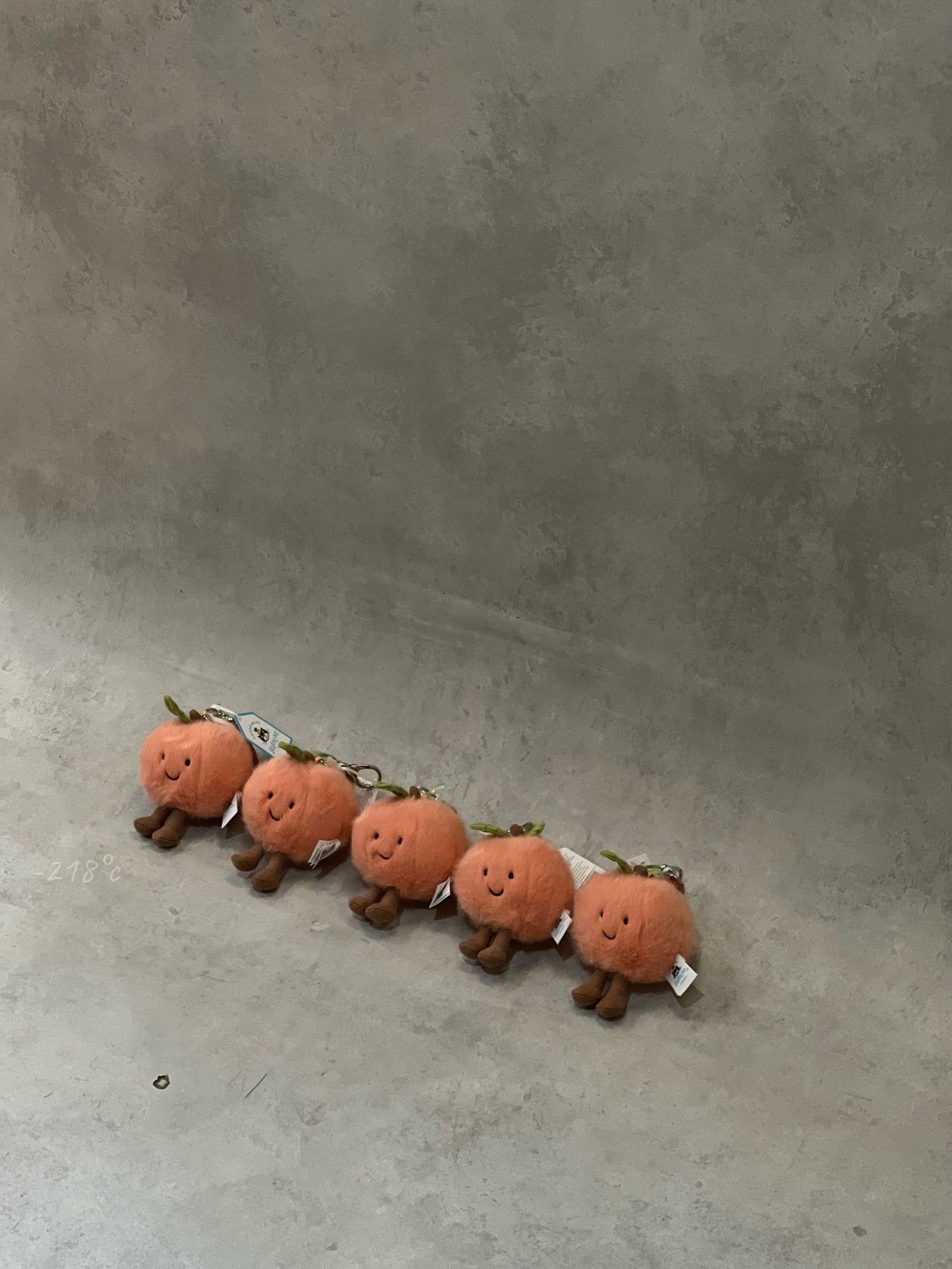 【現貨】Jellycat Amuseables Peach Soft Bag Charm水蜜桃吊飾