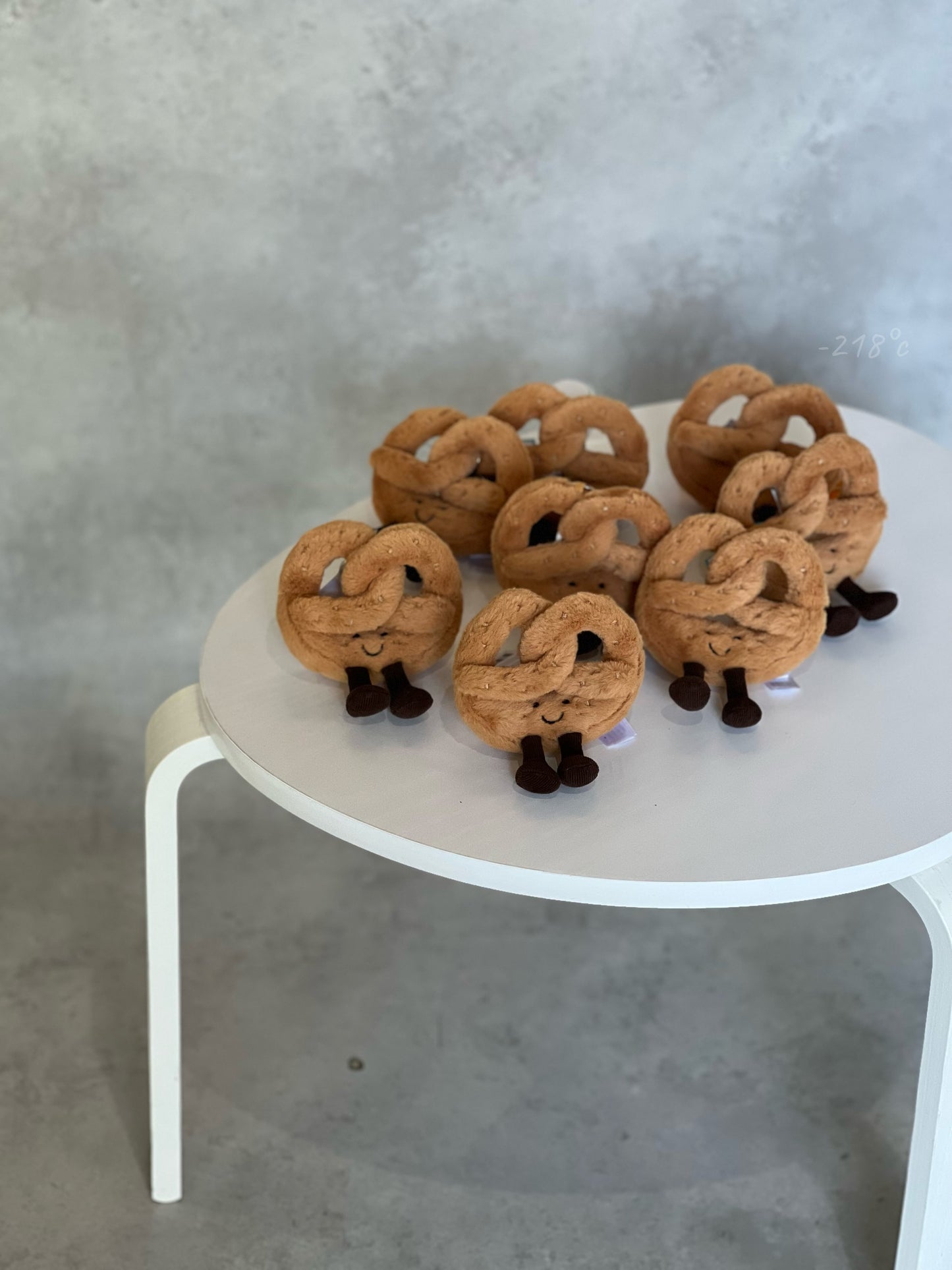 【現貨】
JellyCat Pretzel Charm蝴蝶酥🥨