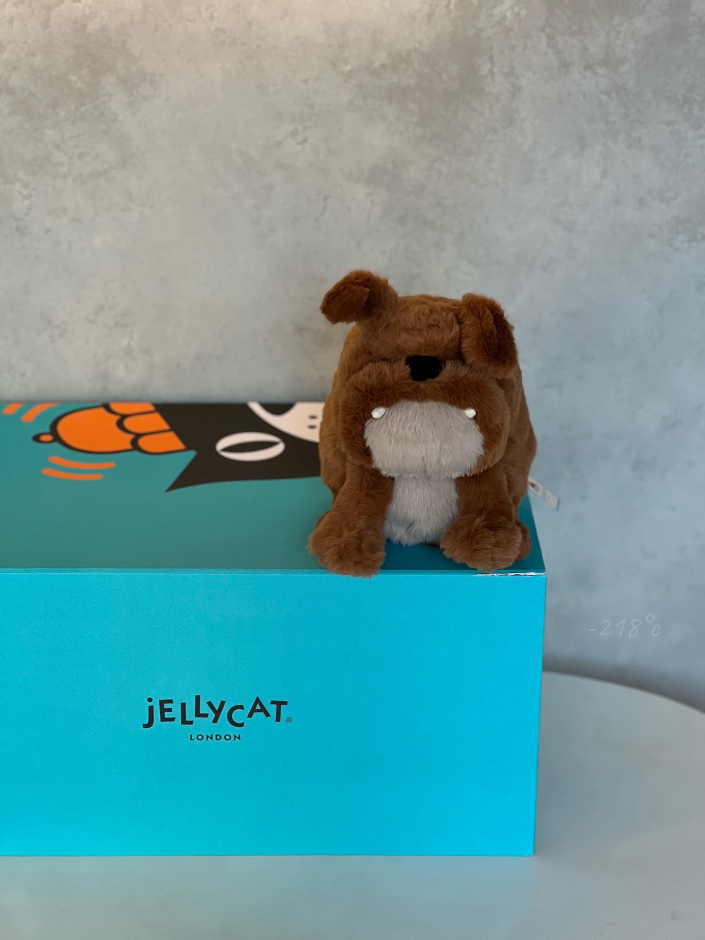 【現貨】
JELLYCAT Derreck Dog Soft Toy鬥牛犬