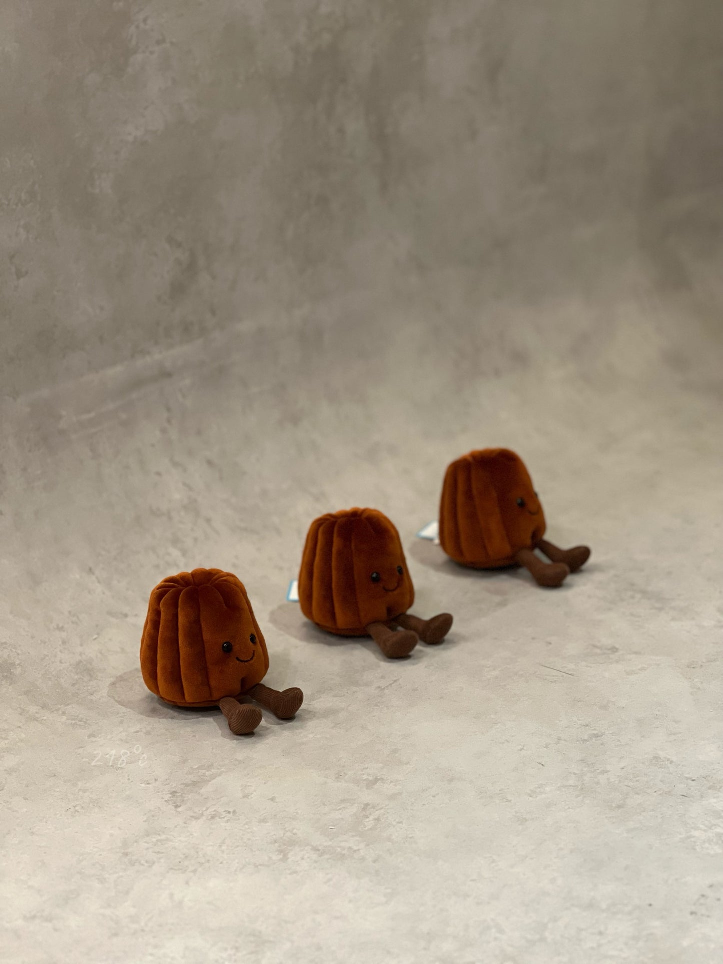 【現貨】法國限定🇫🇷
Jellycat Carole Canelé可麗露