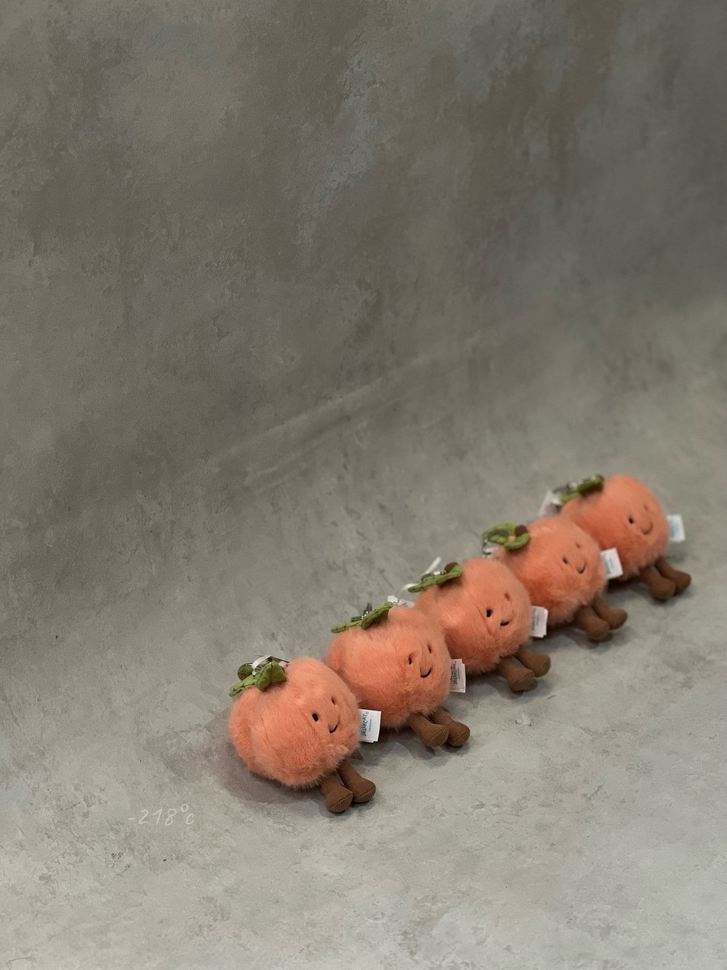 【現貨】Jellycat Amuseables Peach Soft Bag Charm水蜜桃吊飾