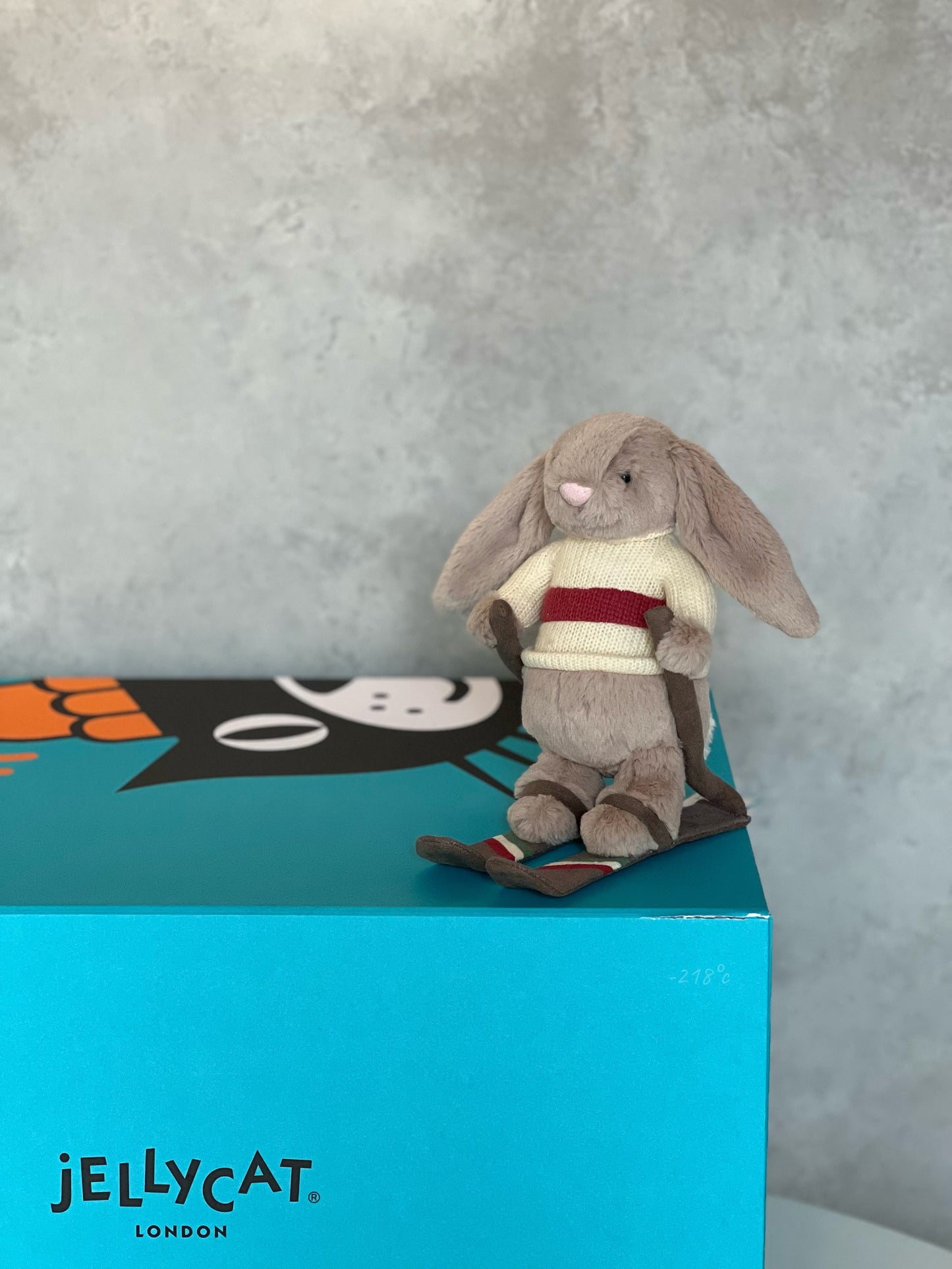【現貨】
Jellycat Bashful Bunny Gold Medal Ski Outfit奧運滑雪兔兔🎿